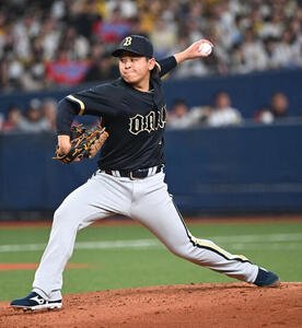 阪神対オリックス　6回裏、3番手で登板するオリックス宮城(撮影･和賀正仁)