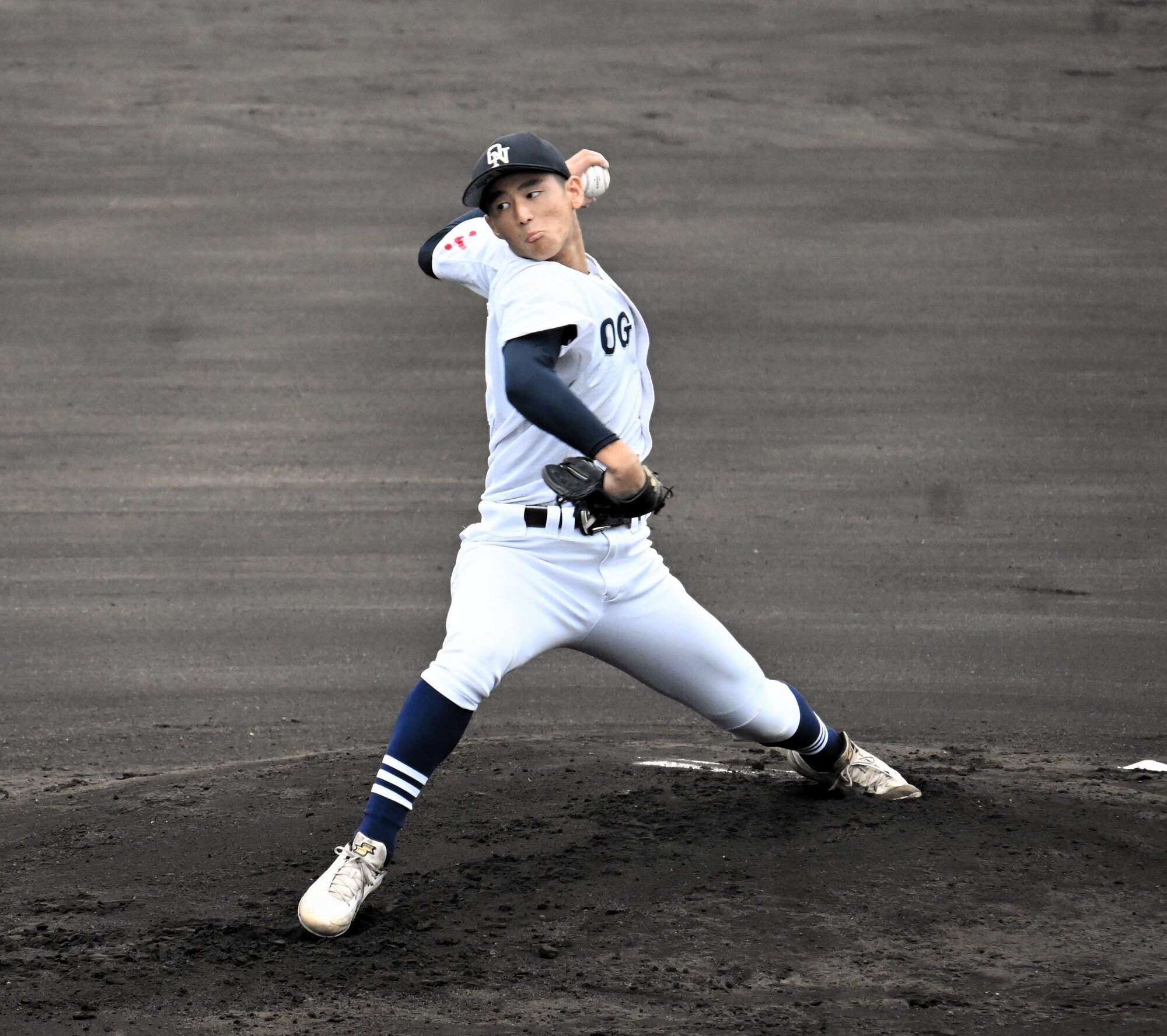 大垣日大の｢二刀流｣竹岡大貴選手=2025年10月25日、愛知県刈谷市、高原敦撮影