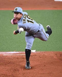 オリックス対阪神　先発する阪神伊原(撮影･和賀正仁)