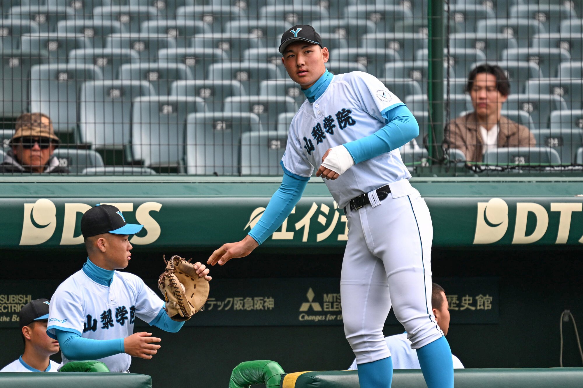 大垣日大―山梨学院　試合前練習でグラウンドに出る菰田