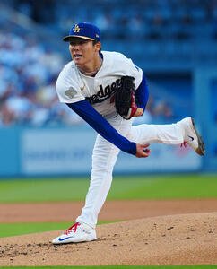 ドジャース対ダイヤモンドバックス　力投するドジャース先発の山本(撮影･垰建太)