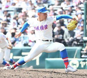 花咲徳栄対智弁学園　花咲徳栄3番手の黒川凌大(撮影･石井愛子)