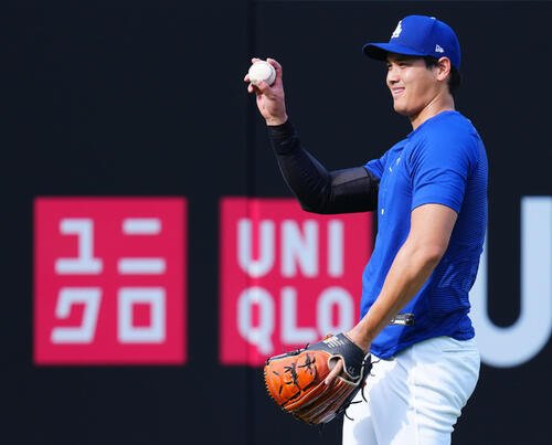 調整するドジャース大谷(撮影･垰建太)