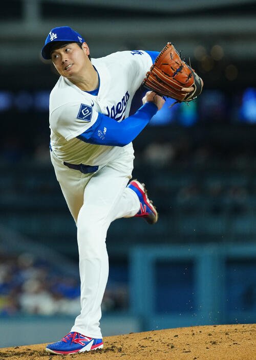 ドジャース対ガーディアンズ　力投するドジャース先発の大谷(撮影･垰建太)