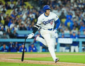 ドジャース対ガーディアンズ　7回裏ドジャース1死、右前打を放つ大谷(撮影･垰建太)