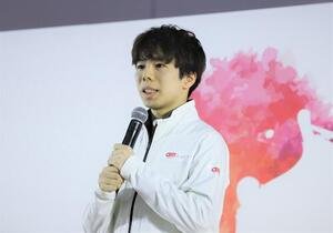 所属先のエームサービス入社式にゲスト登場した佐藤(撮影･藤塚大輔)