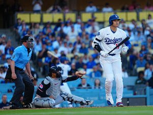ドジャース対ガーディアンズ　1回裏ドジャース無死、四球を選ぶ大谷(撮影･垰建太)