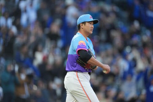 ドジャース戦に先発したロッキーズ菅野智之(AP)