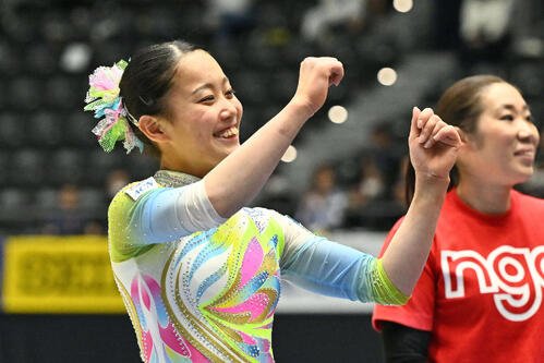優勝を決め喜ぶ西山(撮影･滝沢徹郎)