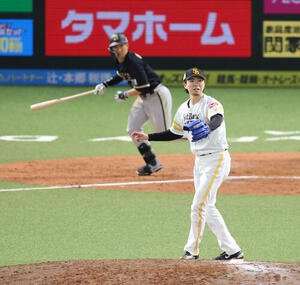 ソフトバンク対オリックス　9回表オリックス1死、西川に中前打を浴びた上沢(撮影･梅根麻紀)
