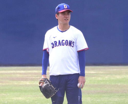 ナゴヤ球場での先発投手練習に参加した中日金丸
