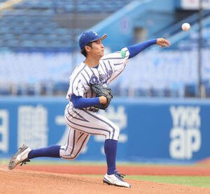 東都大学野球　　青学大対立正大　先発した立正大･仁田陽翔　(撮影･柴田隆二).