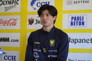 取材に応じるシントトロイデン谷口彰悟(2026年4月撮影)