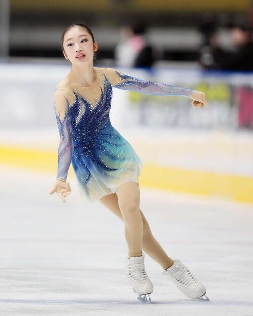 岡田芽依(2025年11月撮影)