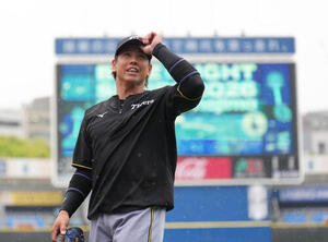 DeNA対阪神　試合が中止となった横浜スタジアムで調整する阪神梅野隆太郎(撮影･足立雅史)