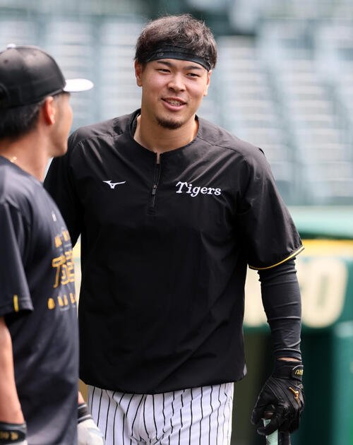 阪神佐藤輝明(26年4月撮影)