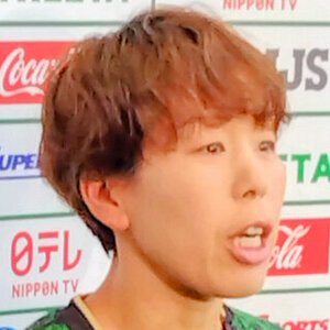 岩清水梓