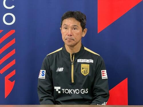 柏レイソル戦に向けた取材に応じるFC東京の松橋力蔵監督