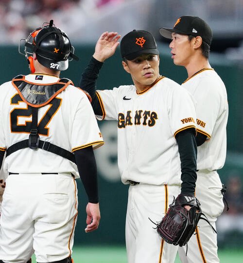 巨人対広島　3回表広島2死一、三塁、坂倉将吾に適時二塁打を浴びた則本昂大(撮影･江口和貴)