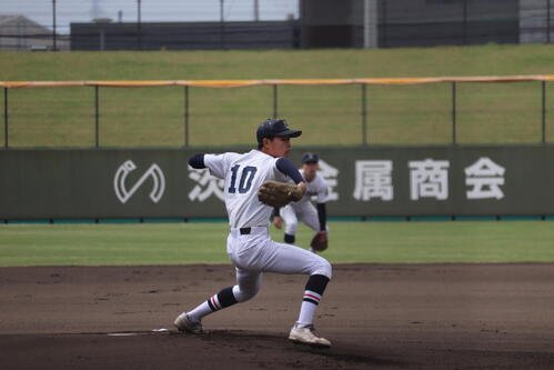 春季兵庫県大会準々決勝　篠山産業対高砂　先発し9回完投勝利の高砂･前田航佑