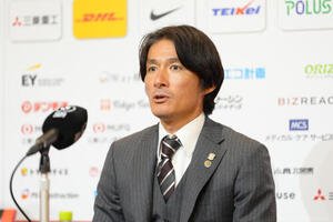 明治安田J1百年構想リーグ　浦和対千葉　連勝し、試合後の会見に臨む浦和田中達也暫定監督　(撮影･足立雅史)