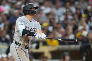 3点本塁打を放ったホワイトソックス村上(AP)