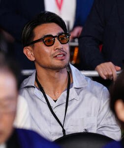 WBC世界バンタム級タイトルマッチ、観戦する魔裟斗(撮影･鈴木みどり)
