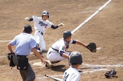 浜松南は果敢な走塁で1点差を制した
