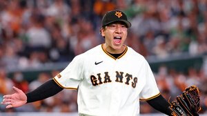 八回表ヤクルト2死、武岡を三振に仕留め雄たけびをあげる巨人･大勢＝日刊スポーツ