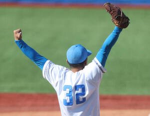 東大対法大7安打1失点の完投勝利を挙げた東大･松本慎之介＝2026年5月9日