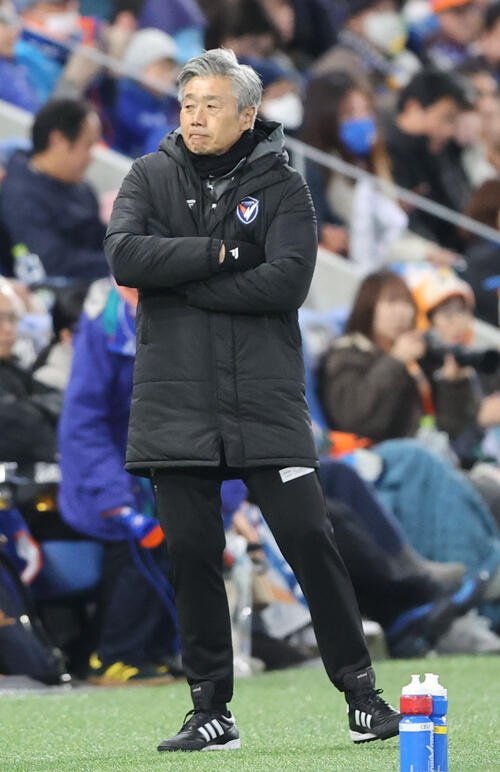 長崎の高木琢也監督(2026年2月撮影)