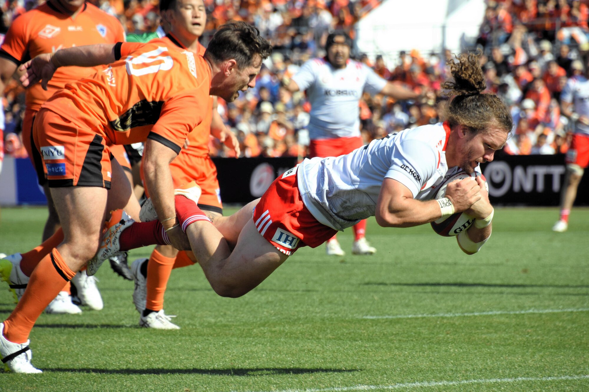 神戸、リーグ戦初の1位でプレーオフへ　接戦で下支えしたFWの圧力