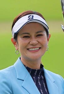 宮里藍さん(23年6月撮影)
