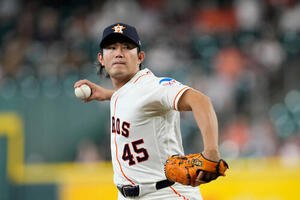 マリナーズ戦で力投するアストロズ今井達也(AP)