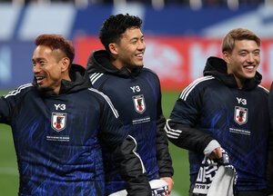長友｢こんなに緊張したことない｣　W杯メンバーが感謝、決意の発信