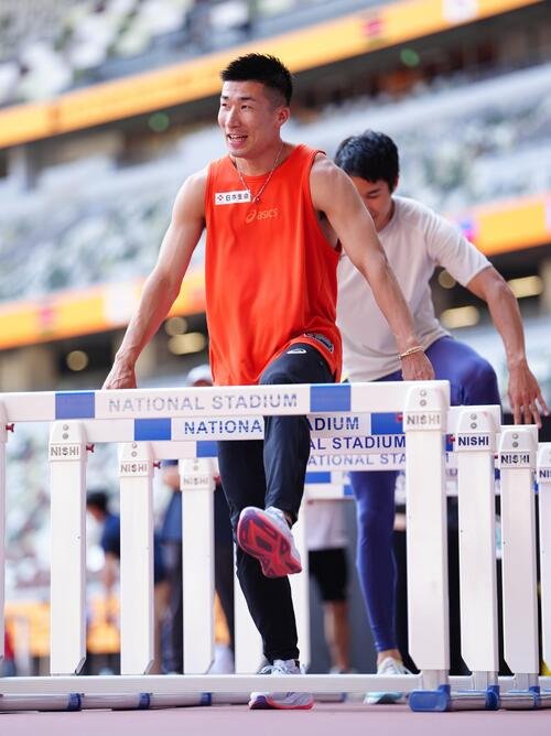 ＜セイコーゴールデングランプリ陸上2026　前日練習＞ウオーミングアップする桐生祥秀(代表撮影)