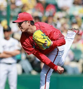 阪神対広島　3回裏、力投する広島森下暢仁(撮影･上山淳一)