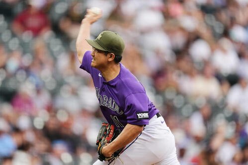 ダイヤモンドバックス戦に先発したロッキーズ菅野智之(AP)