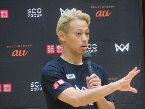 本田圭佑、長友佑都5大会連続のW杯選出に｢尊敬｣｢ピッチ外での役割の方が大きいかも｣