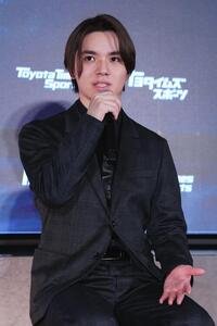 ｢アイスダンスチーム結成｣記者会見　会見で話す宇野昌磨(撮影･垰建太)