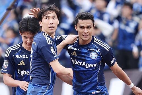 町田エリキ(右)(2026年5月撮影)