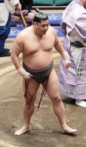 大相撲夏場所13日目　現役最後の取組に臨む勇磨(撮影･小沢裕)　＝2026年5月22日