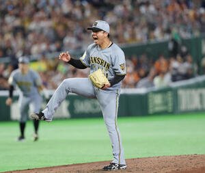 巨人対阪神　完封勝利し声を上げる阪神村上頌樹(撮影･増田悦実)