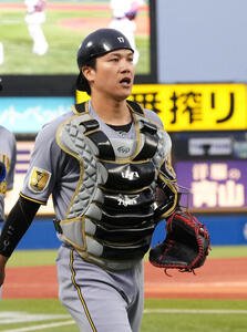 伏見寅威(2026年4月撮影)