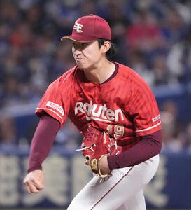 プロ野球交流戦中日対楽天　1回裏、登板する楽天先発の荘司康誠(撮影･森本幸一)