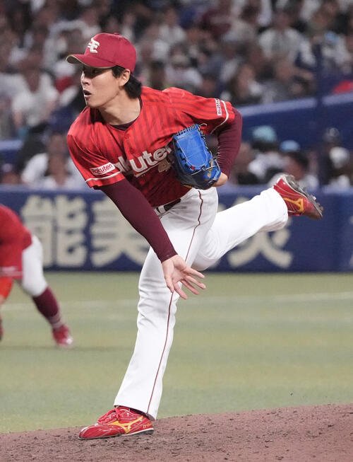 プロ野球交流戦中日対楽天　7回裏、楽天4番手で登板する九谷瑠(撮影･森本幸一)＝2026年5月27日