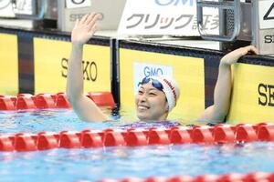 第102回日本選手権水泳競技大会　第4日　女子50メートル平泳ぎで優勝する鈴木聡美(撮影･河田真司)