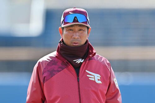 監督代行を務める塩川達也ヘッドコーチ(2026年3月)