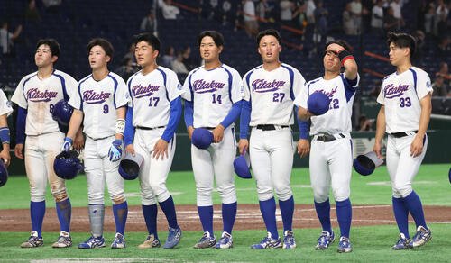北九州市立大対関大　敗れた北九州市大ナイン(撮影･柴田隆二)