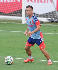 2026年6月、練習に臨む長友佑都
